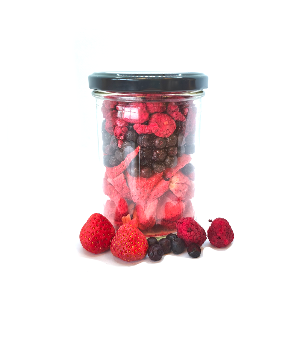 Mix liofilizuotų uogų 430ml 35g Liofilizuotų uogų mišinys 430 ml stikliniame indelyje.